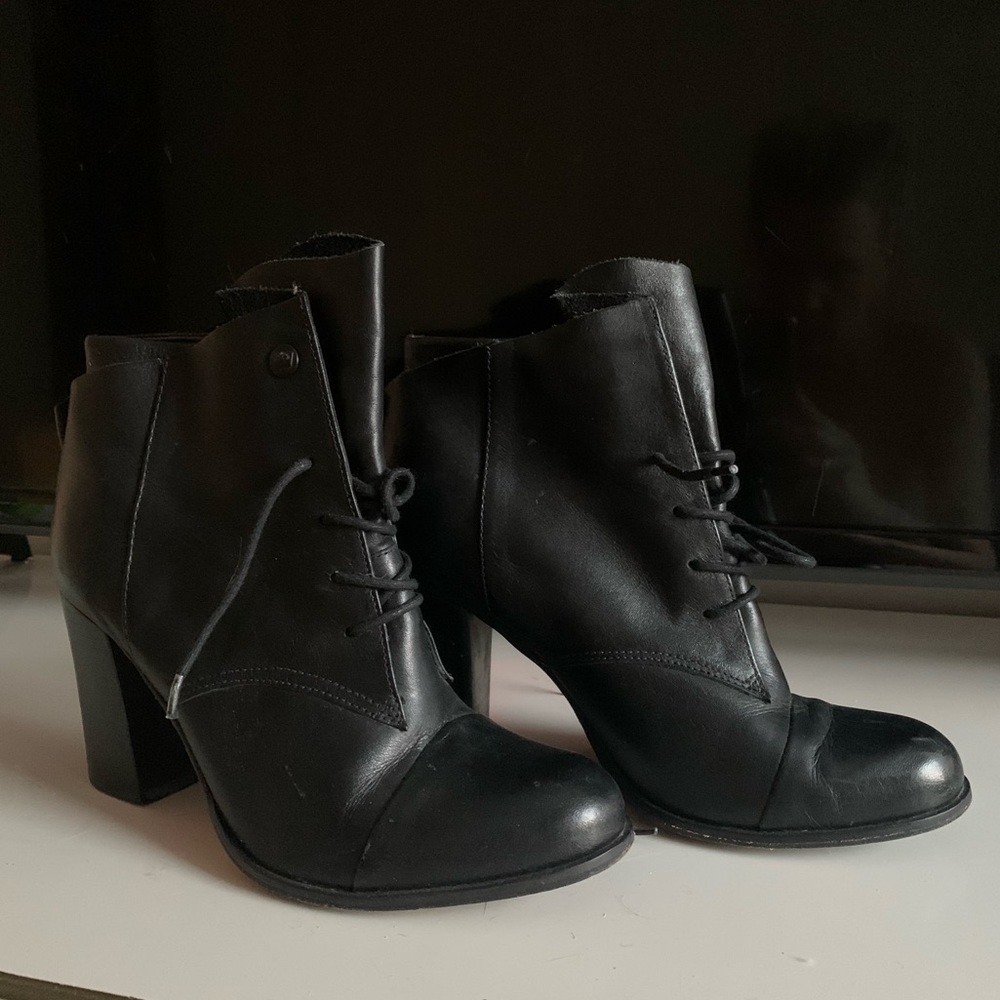 Osklen leather boots. Size 7